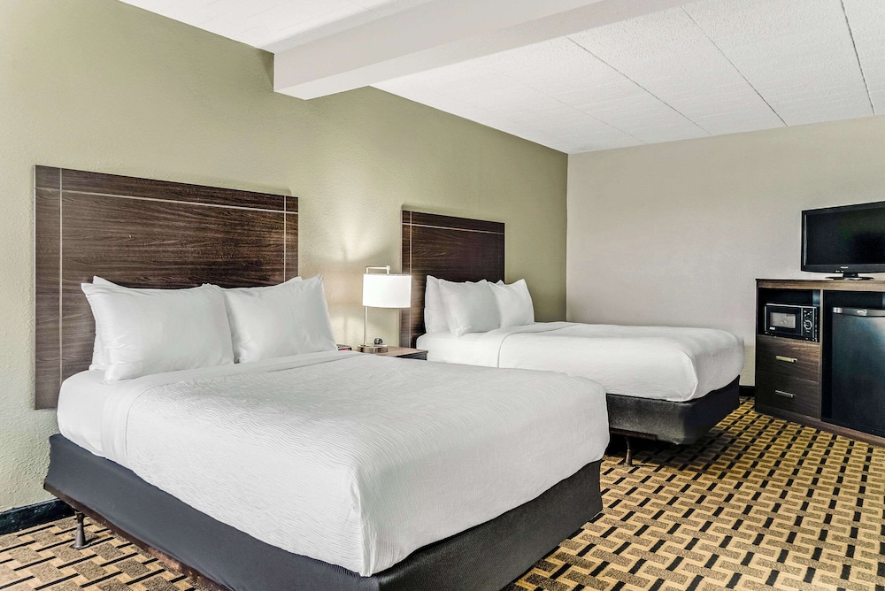 Suite, 2 Double Beds, Non Smoking photo 2