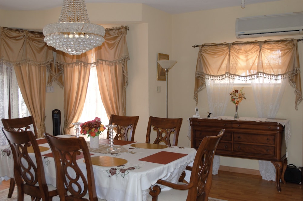 Two Bedroom Garden View Villa photo 3
