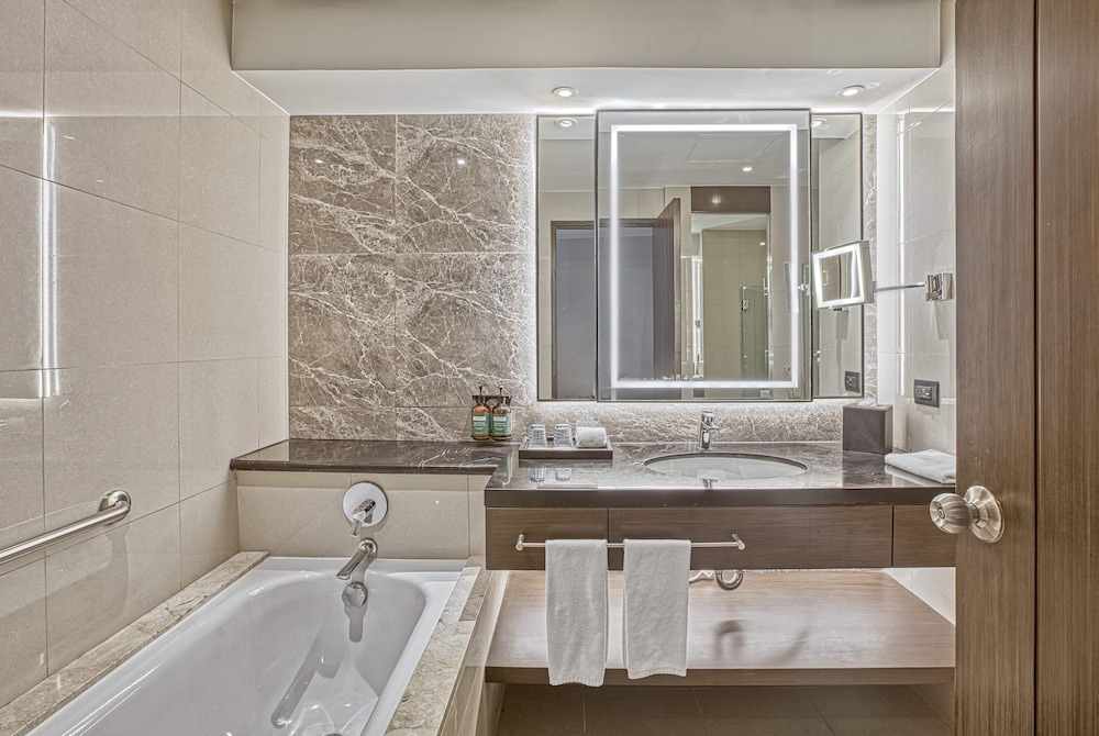 Standard Room, 2 Twin Beds (High Floor) photo 2