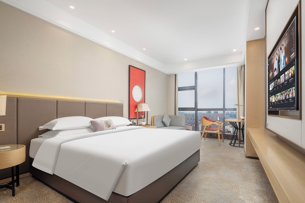 Superior Double Room Single Use, 1 King Bed, City View