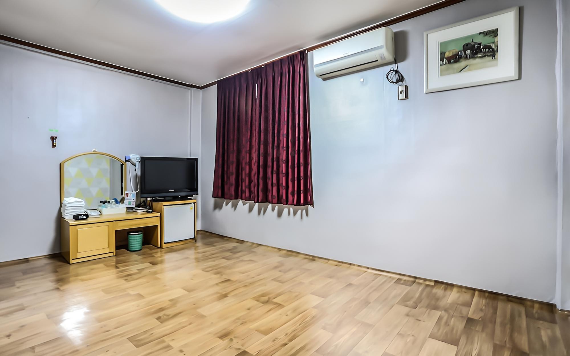 Room (Ondol (large room)) - Photo 2