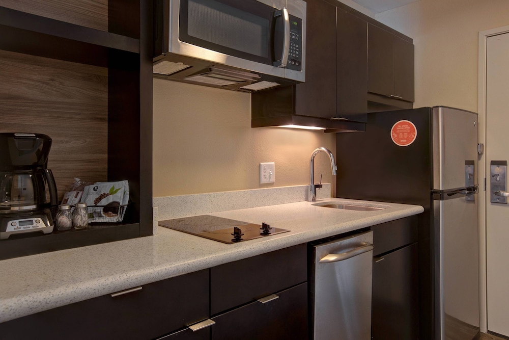 Suite, 1 Bedroom photo 3
