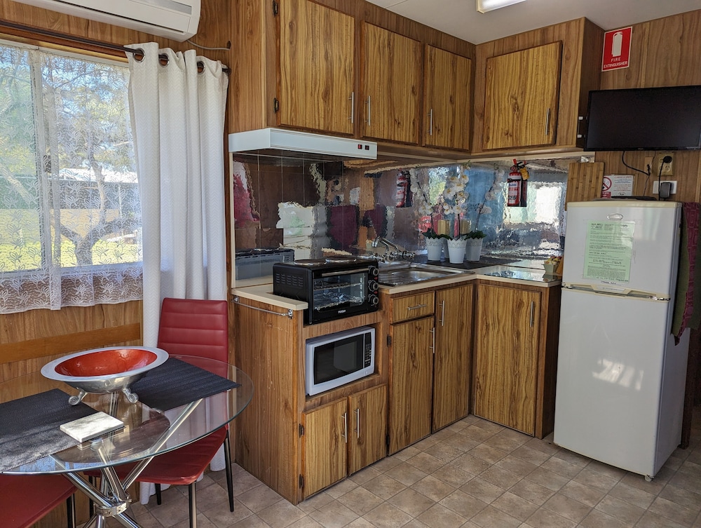 2 Bedroom Family Self-Contained Suite photo 2
