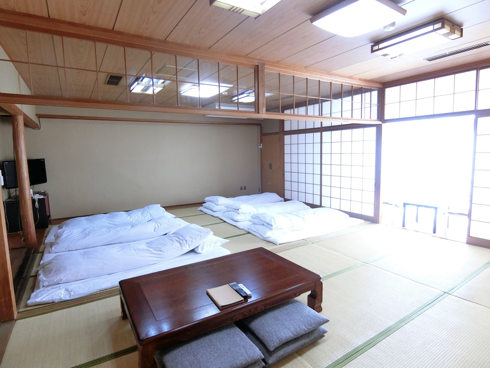 Traditional Cottage, 2 Bedrooms photo 1