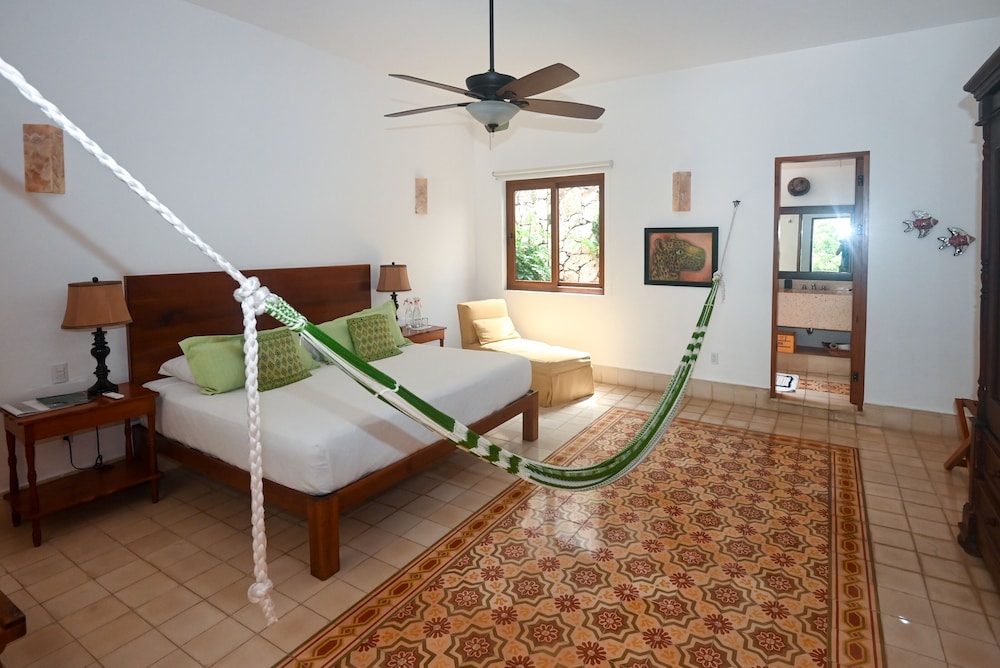 Classic Room with King size bed - (building#1) photo 1