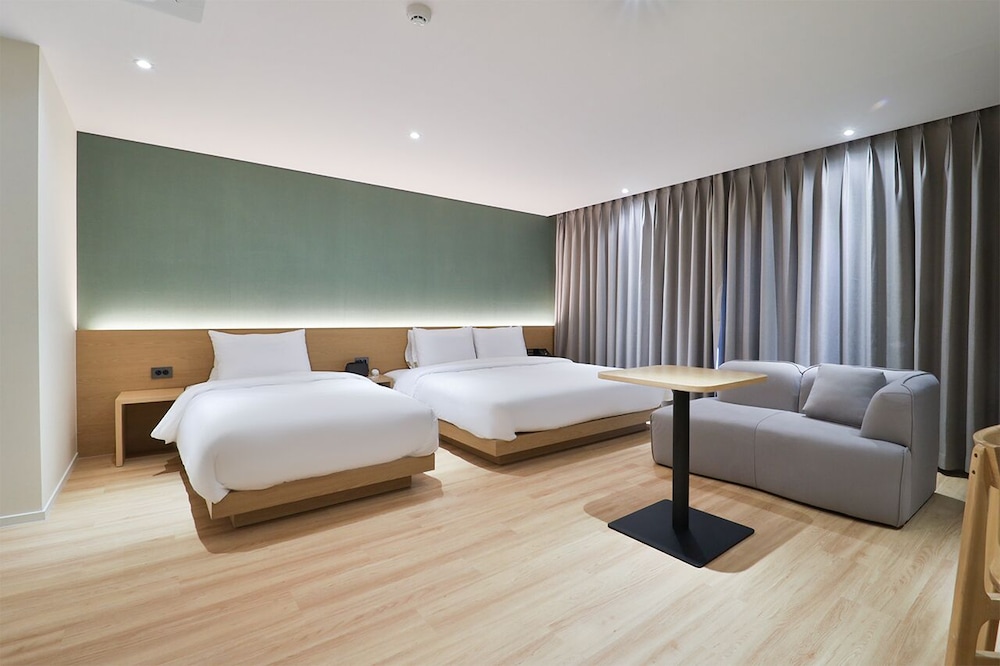 Deluxe Twin Room photo 1