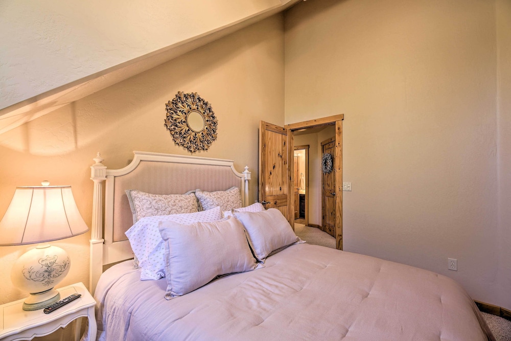 House (4 Bedrooms) photo 1