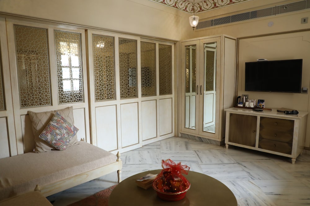 Family Suite, 2 Bedrooms, Accessible photo 3