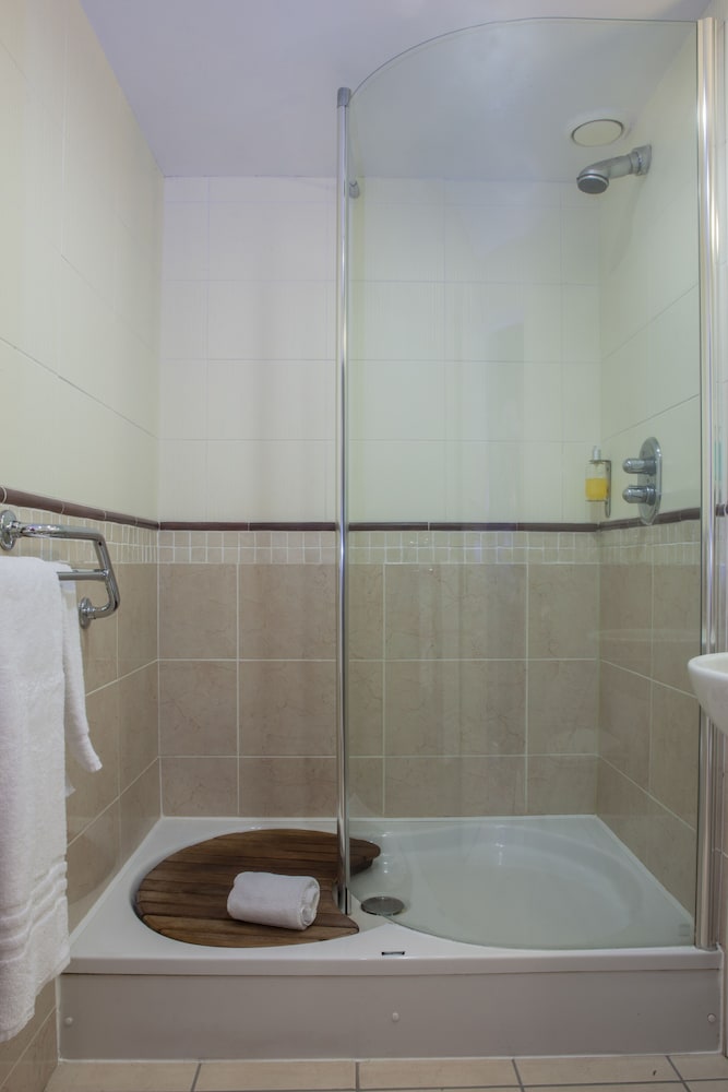 Double Room - Photo 6