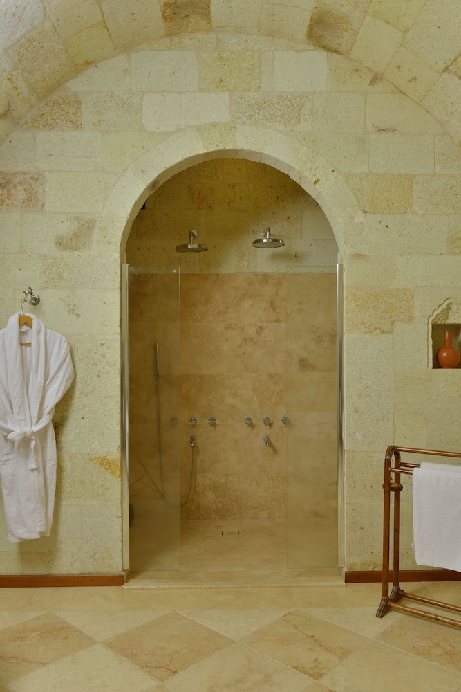 Luxury Stone - Arch House photo 2