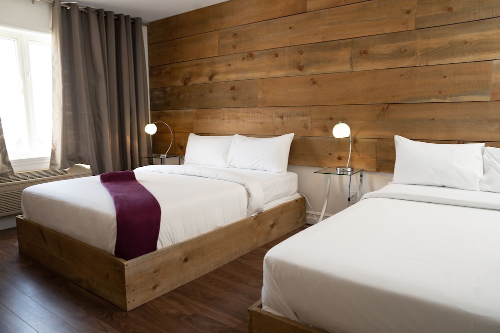 Deluxe Room, 2 Queen Beds photo 1
