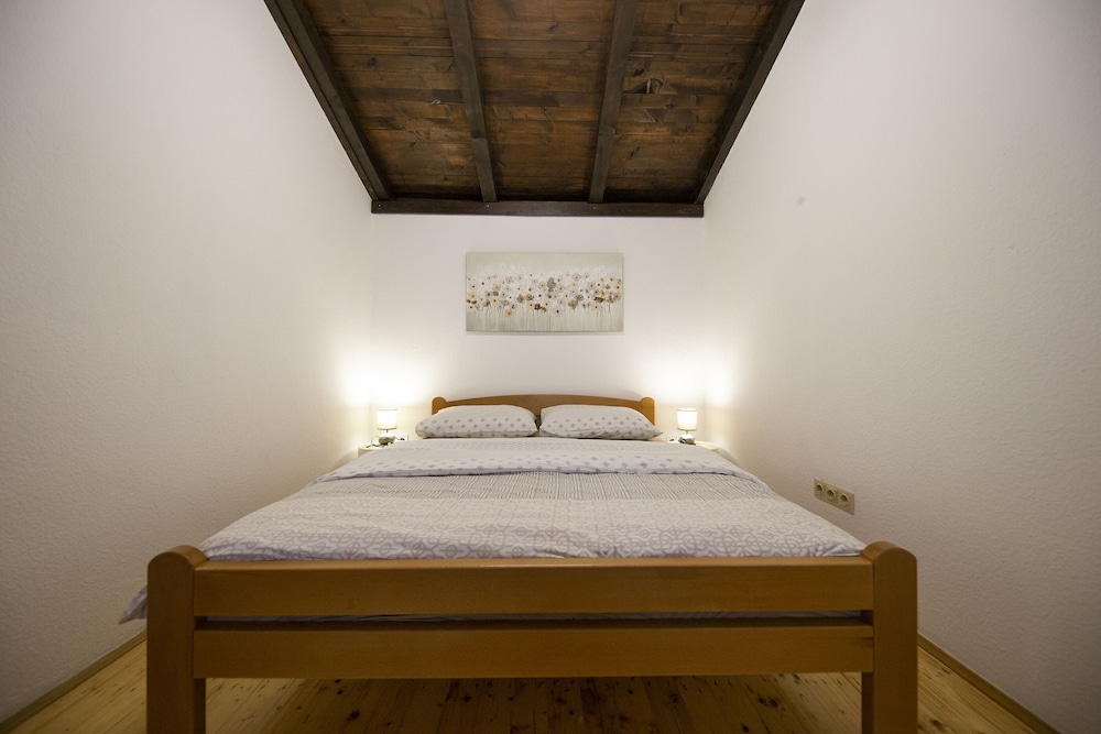 Apartment (A1)