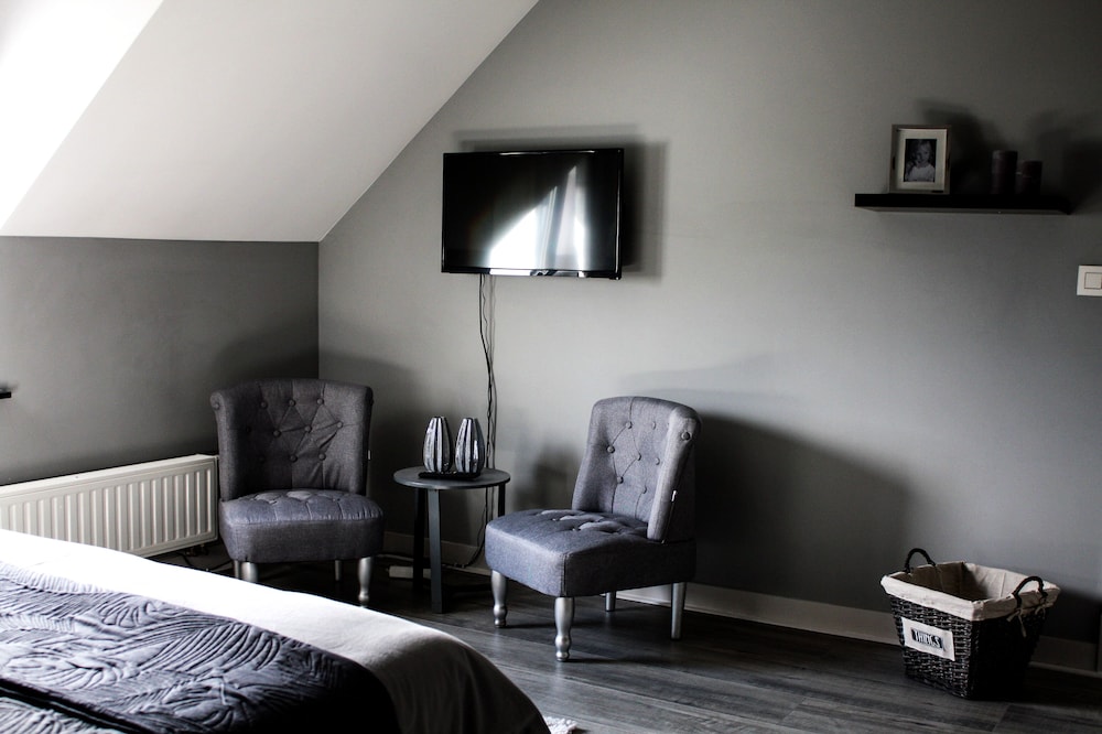 Standard Double Room, Shared Bathroom photo 1