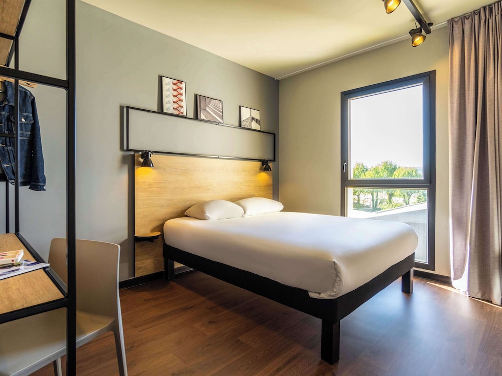 Premium Room, 1 Double Bed - Photo 4