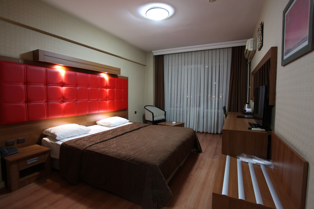 Standard Double or Twin Room photo 2