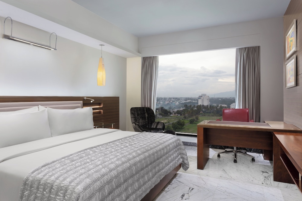 Junior Suite, 1 Bedroom - Photo 2