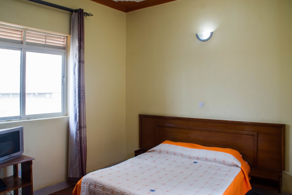 Standard Double Room photo 3
