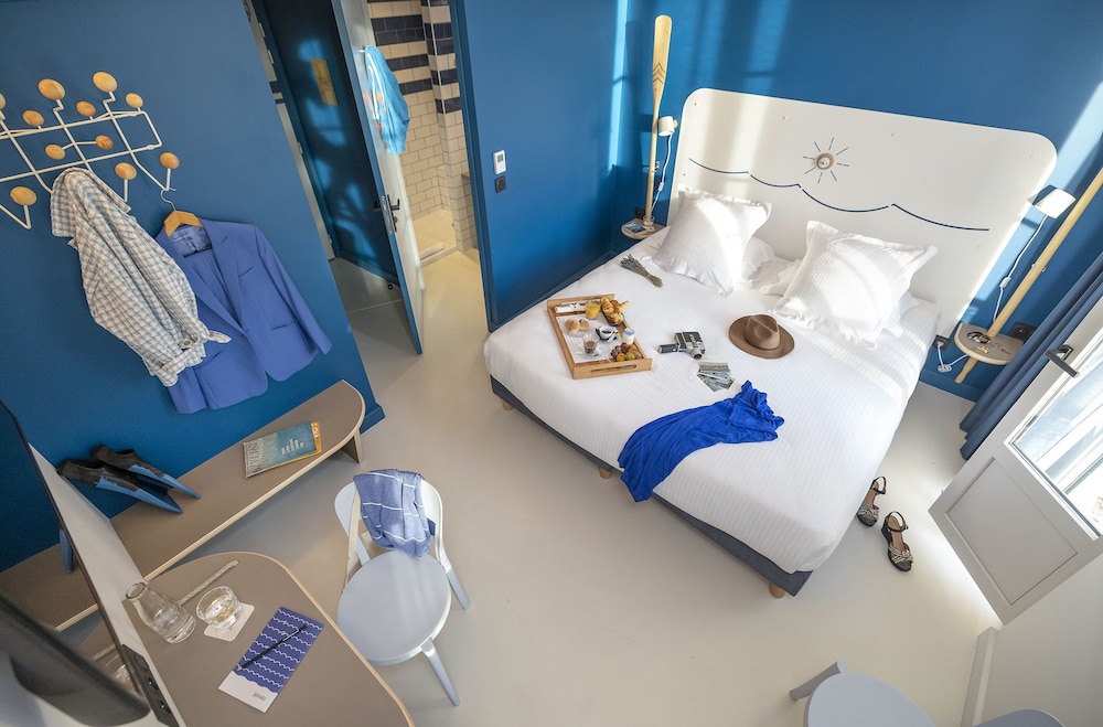 Chambre Pont Superieur avec accès rooftop et bassin - Photo 1