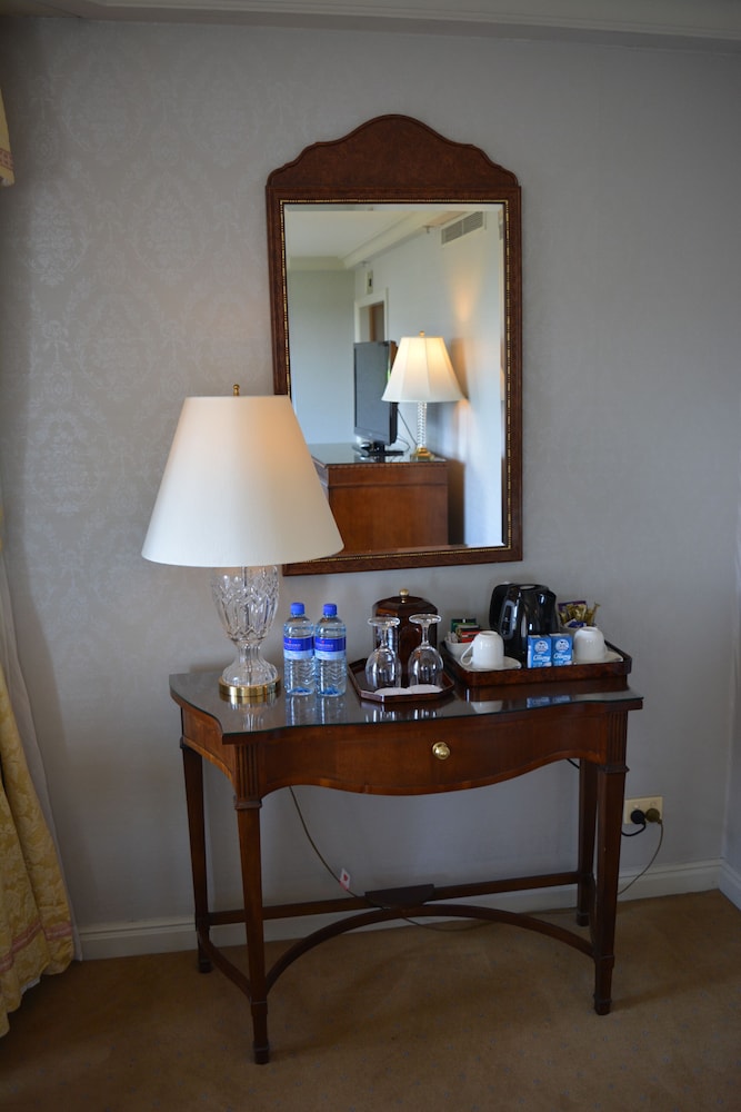 Executive Harbor Suite - Staycation photo 3