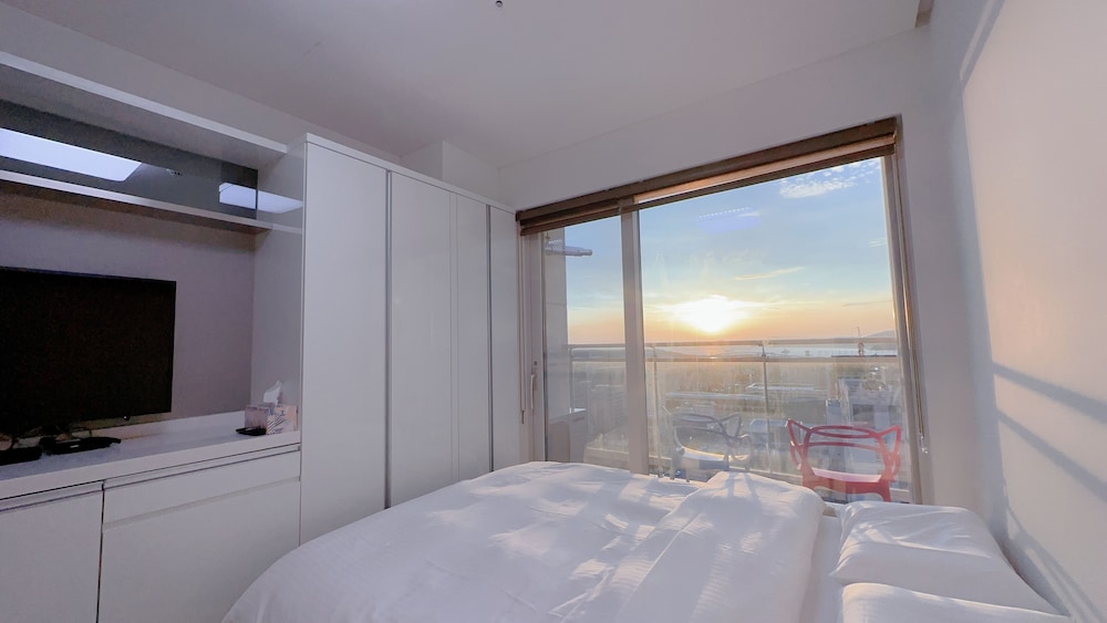 Deluxe Double Room - Photo 15