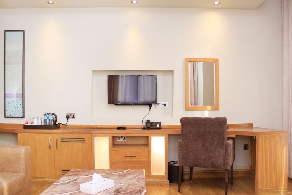 Executive Suite photo 3