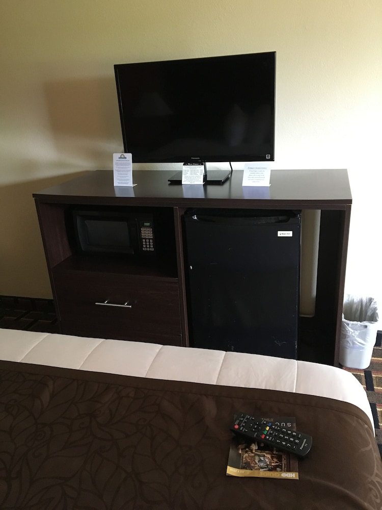 Standard Room, 1 King Bed photo 2
