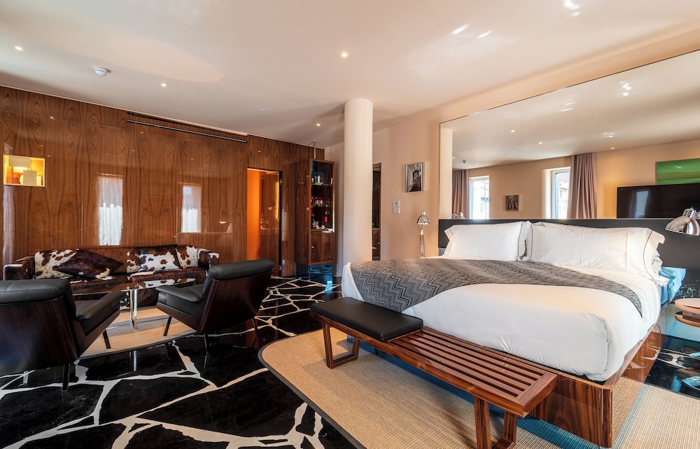 Exclusive Suite, City View