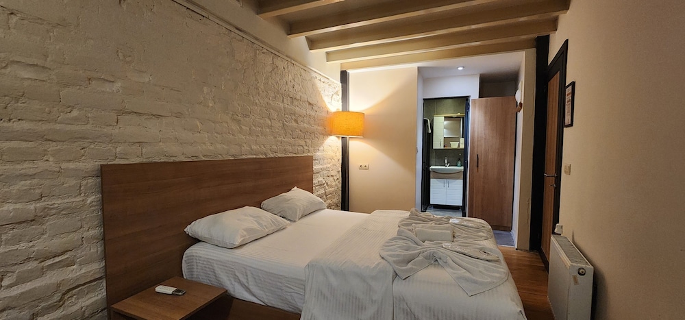 Economy Double Room, 1 Double Bed, Non Smoking photo 1