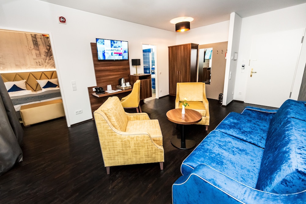 Junior Suite, 1 Double Bed with Sofa bed, Balcony (with Sofabed)