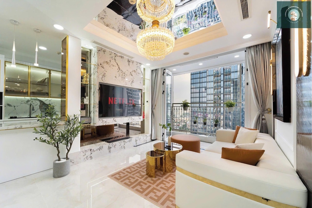 Presidential Apartment, 3 Bedrooms, Balcony, City View