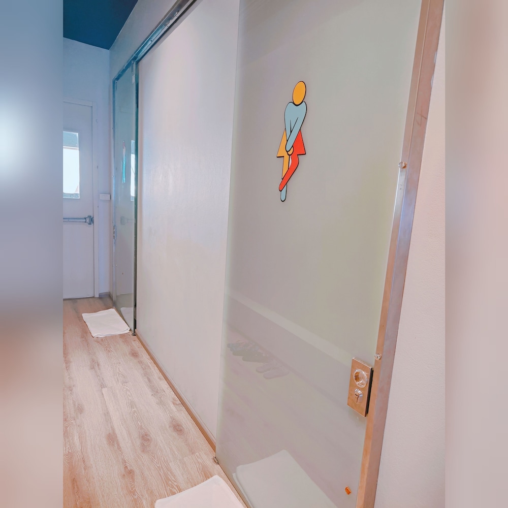 Japanese Bedroom Style, shared bathroom (Separate Men's and Women's / Floor) photo 3