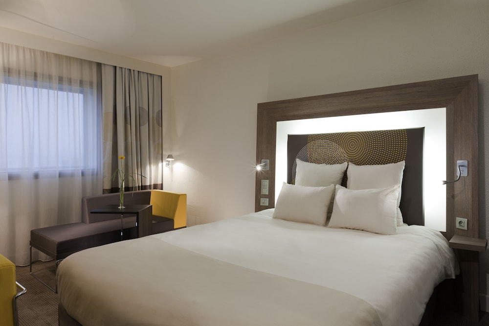Executive Room, 1 Double Bed (Paris View) - Photo 10