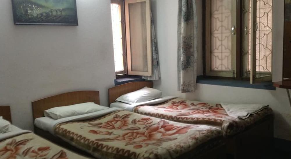 Standard Triple Room, 1 Bedroom, Private Bathroom