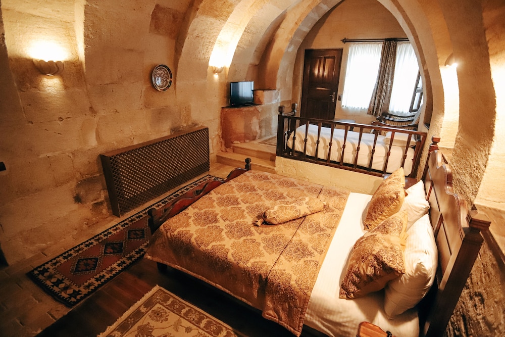Comfort Suite photo 1