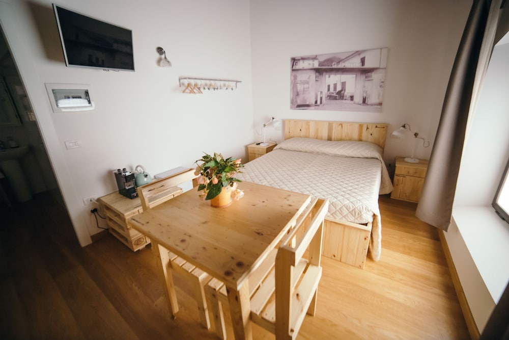 Deluxe Triple Room, Non Smoking photo 2