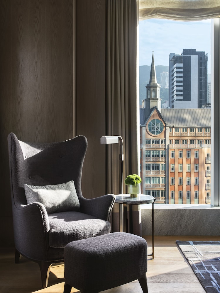 Room, 1 King Bed, City View thumbnail 5