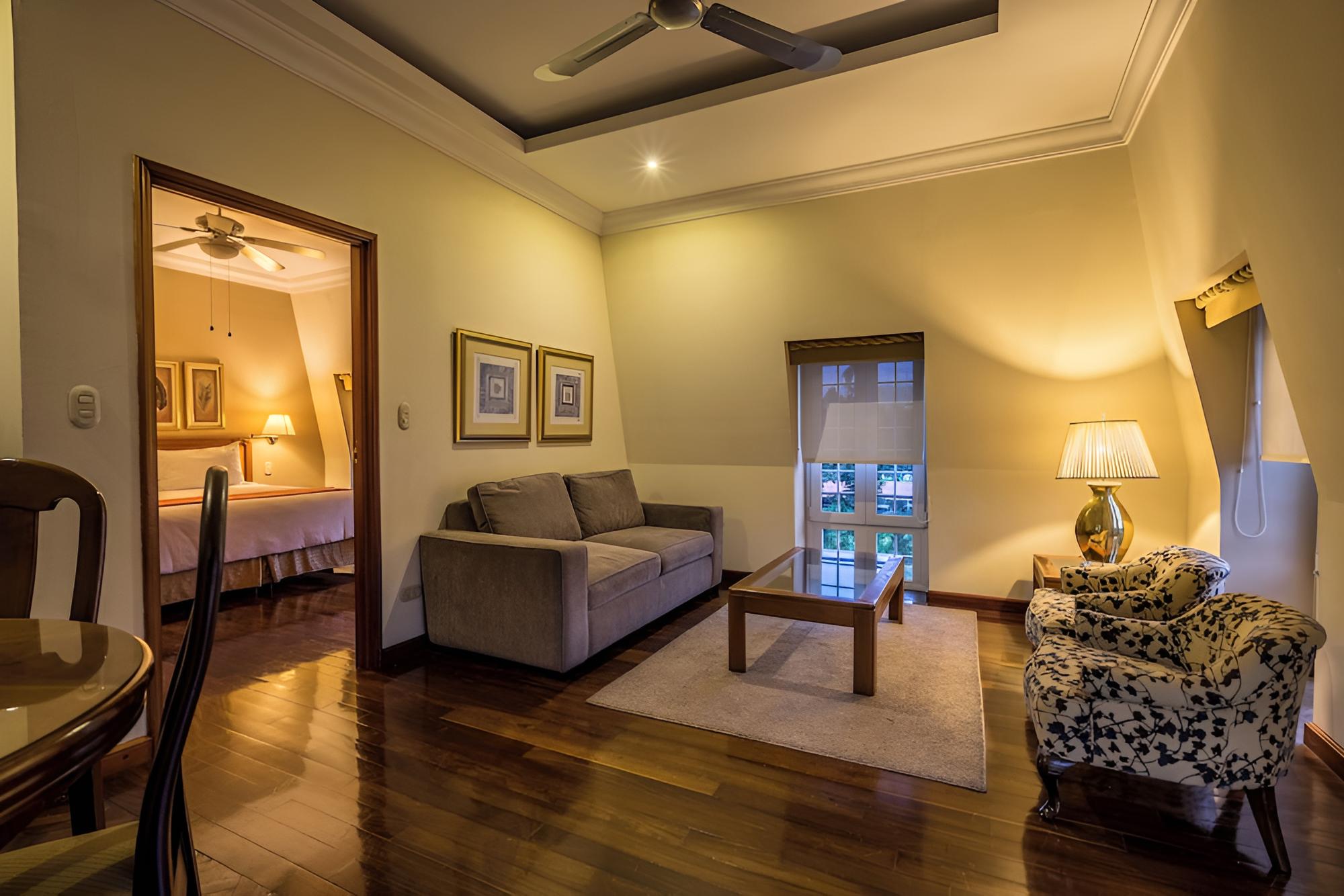 Deluxe Apartment, 1 King Bed with Sofa bed