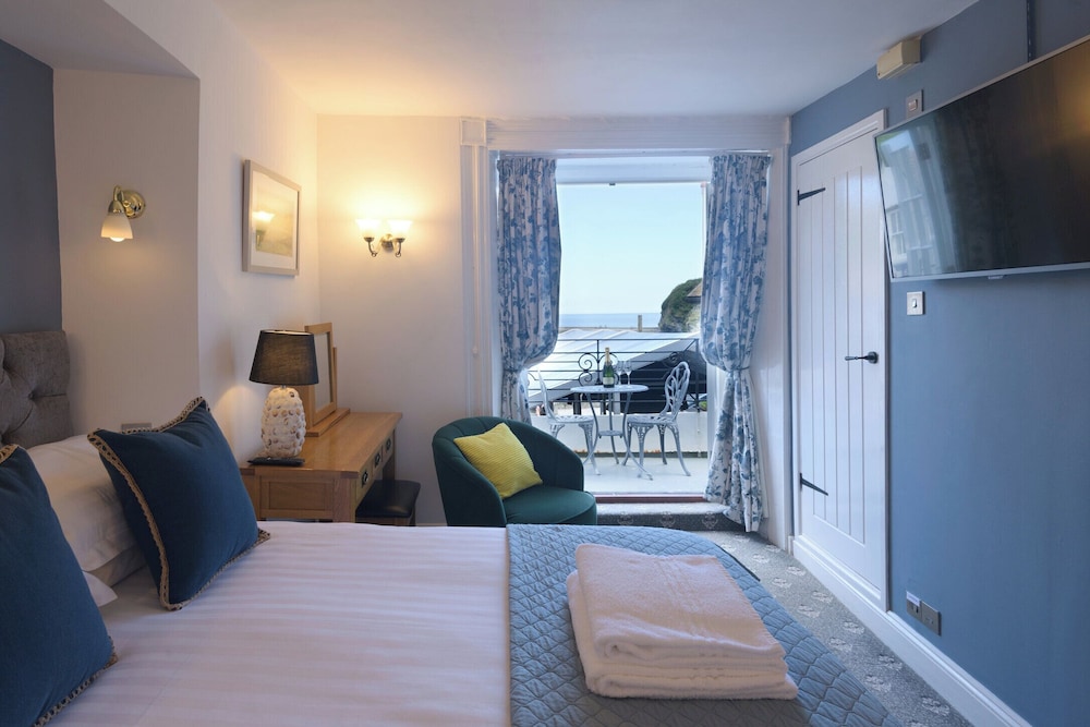 Deluxe Double Room, Balcony, Sea View photo 1