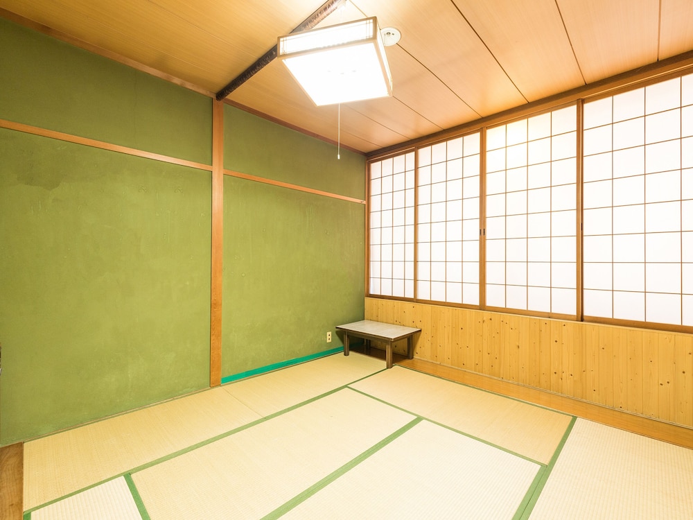 Japanese Style Triple Room with Shared Bathroom, Non Smoking photo 2