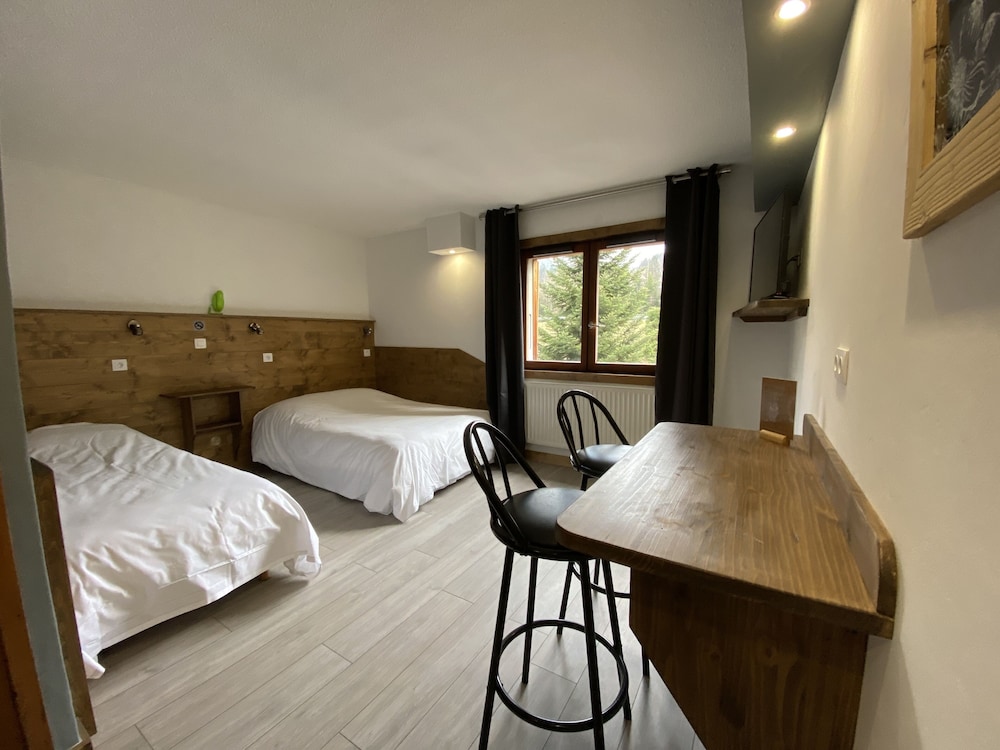 Superior Twin Room photo 2