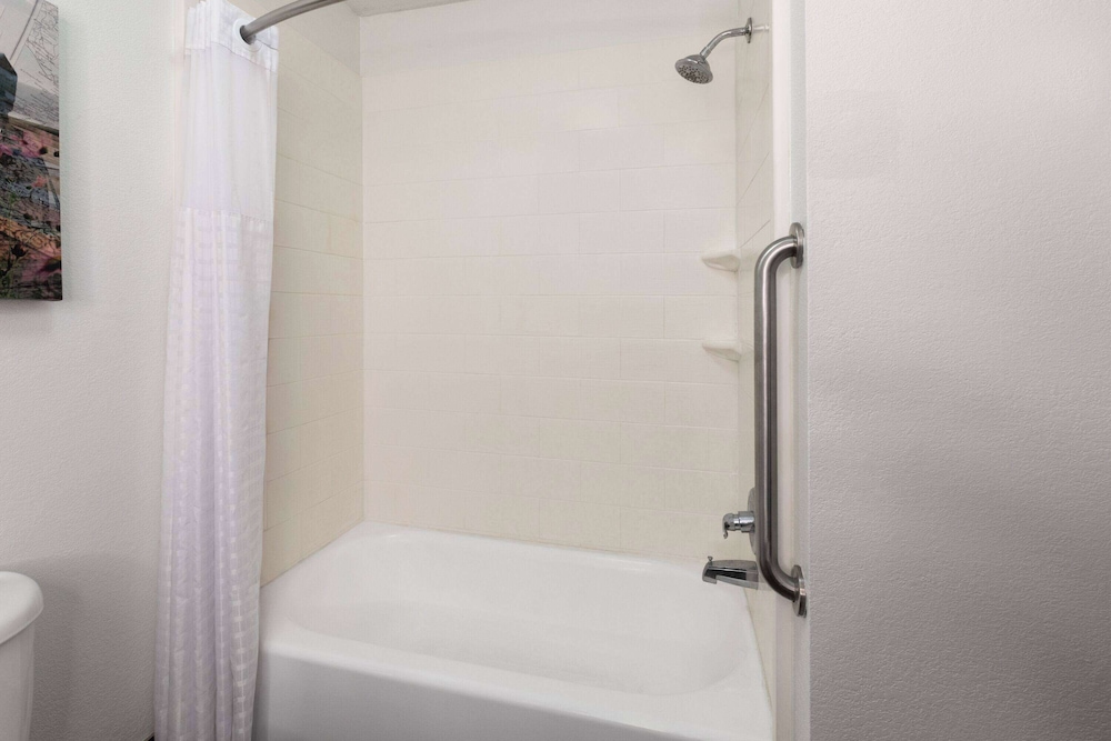 La Quinta Inn & Suites by Wyndham Meridian, Billede 2