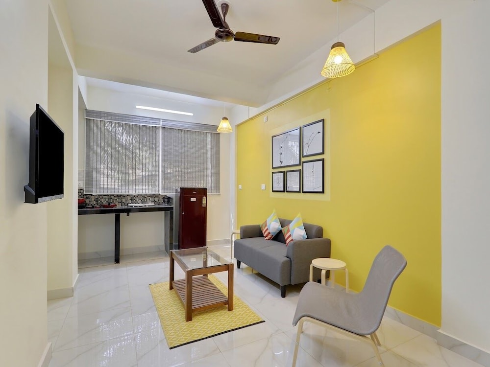 2 bedroom Suite with Kitchen - Photo 12