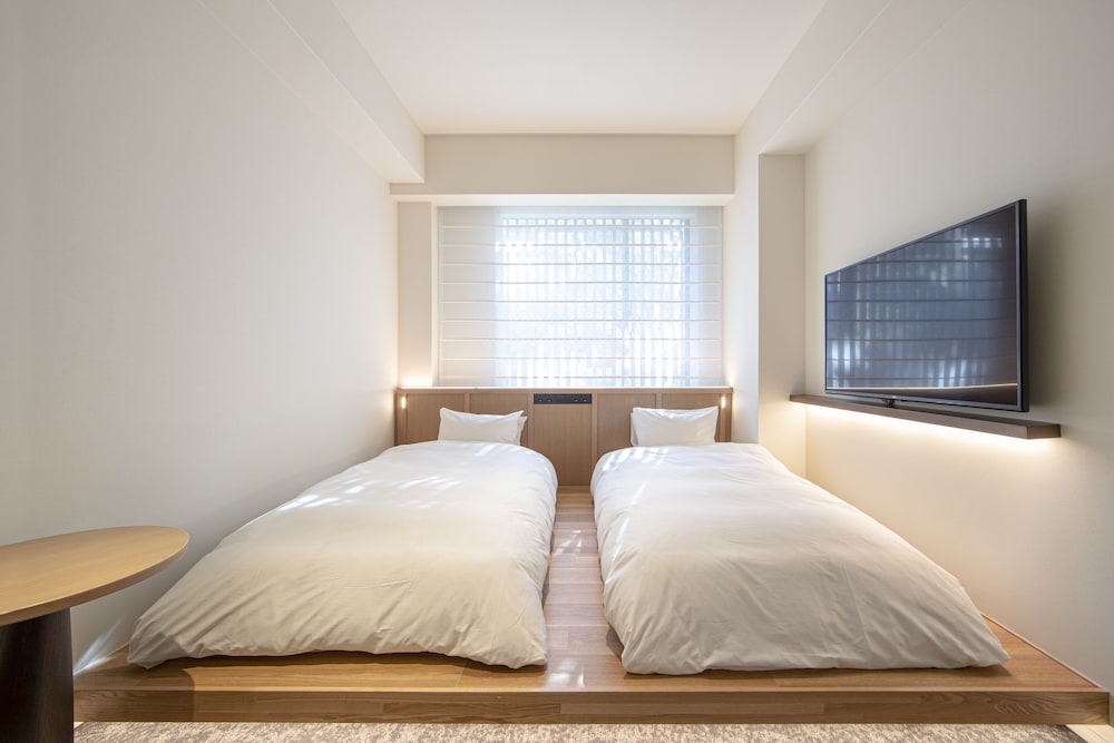 Deluxe Twin Room, Non Smoking (No cleaning Service) - Photo 2