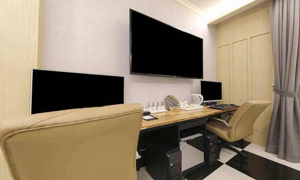 Couple PC Room - Photo 2