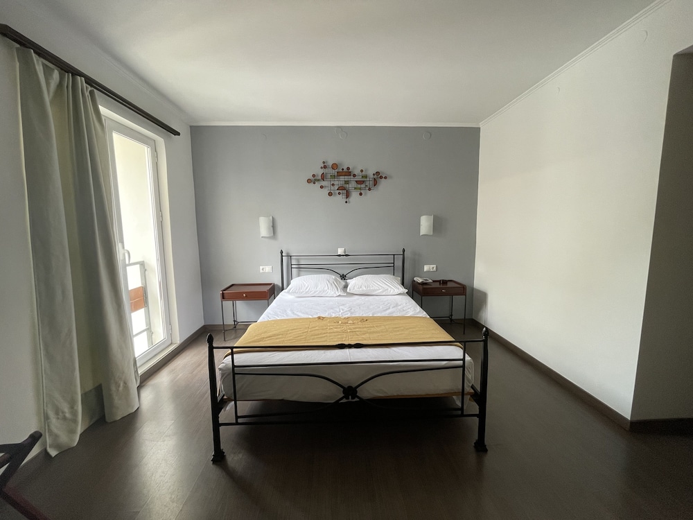Comfort Double Or Twin Room, Non Smoking, City View photo 2