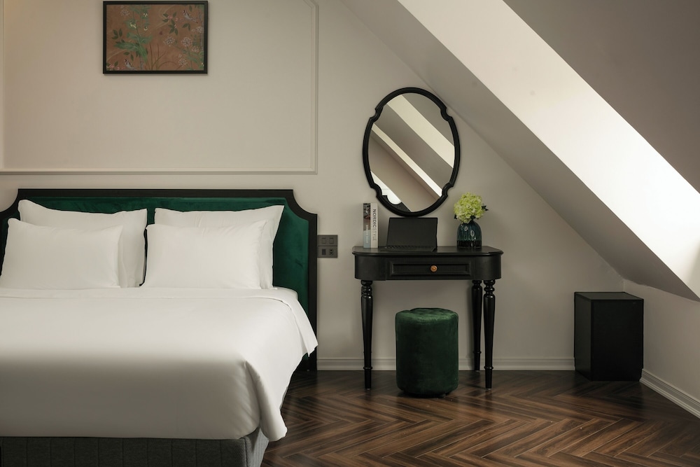 Executive Double Room, City View - Photo 9
