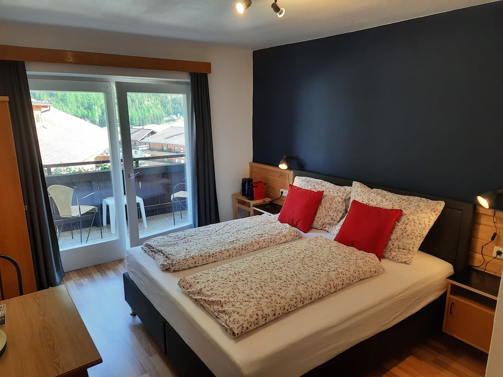 Comfort Double Room, Balcony, Mountain View photo 1