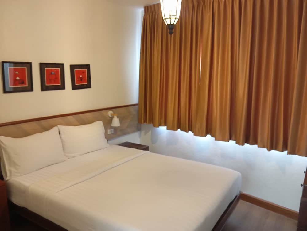 Deluxe Triple Room, 1 Double Bed with Sofa bed, City View photo 3