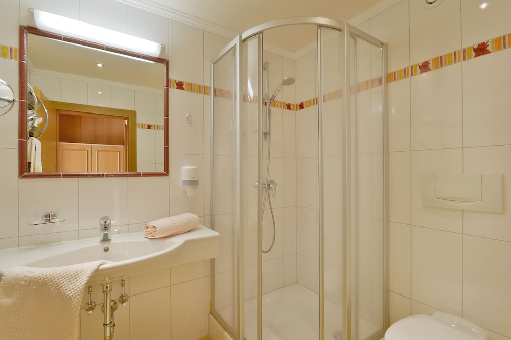 Double Room (B) photo 3
