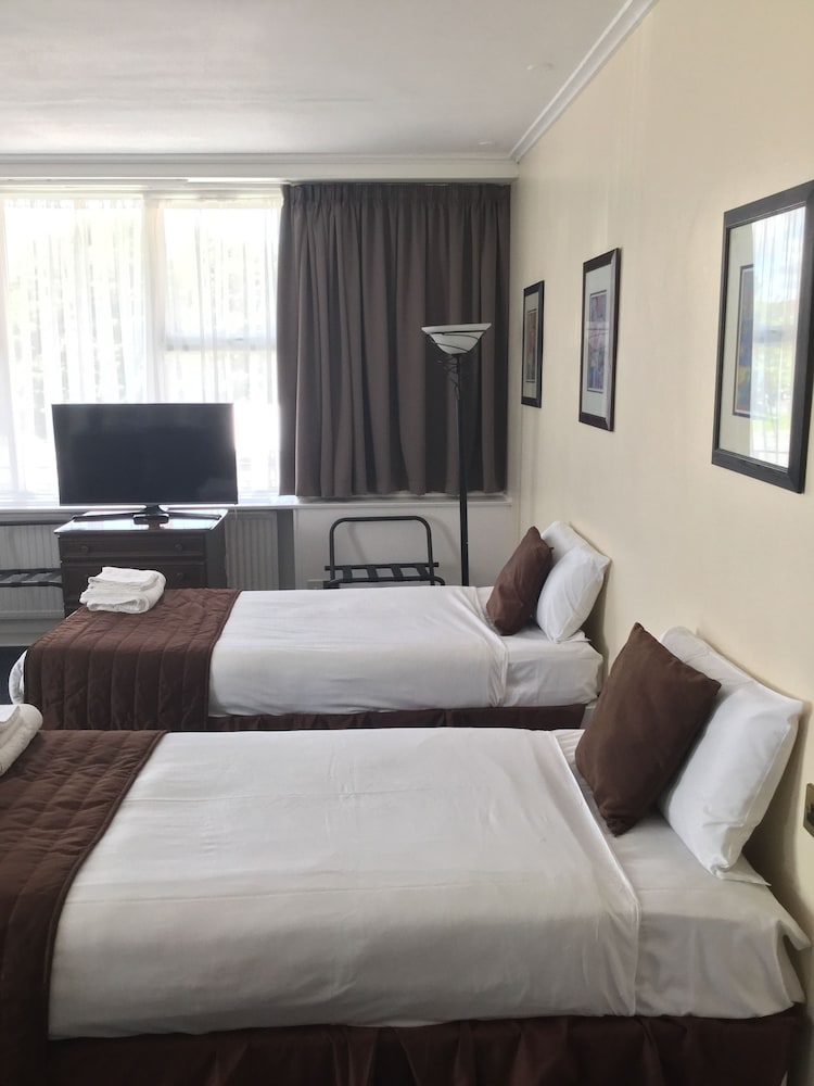 Room, Multiple Beds, Non Smoking photo 3